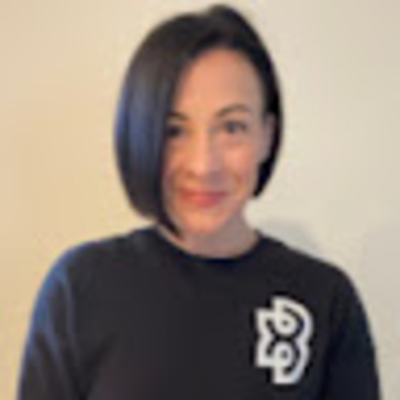 Meet your Posher, Nicole - Picture 1 of 1